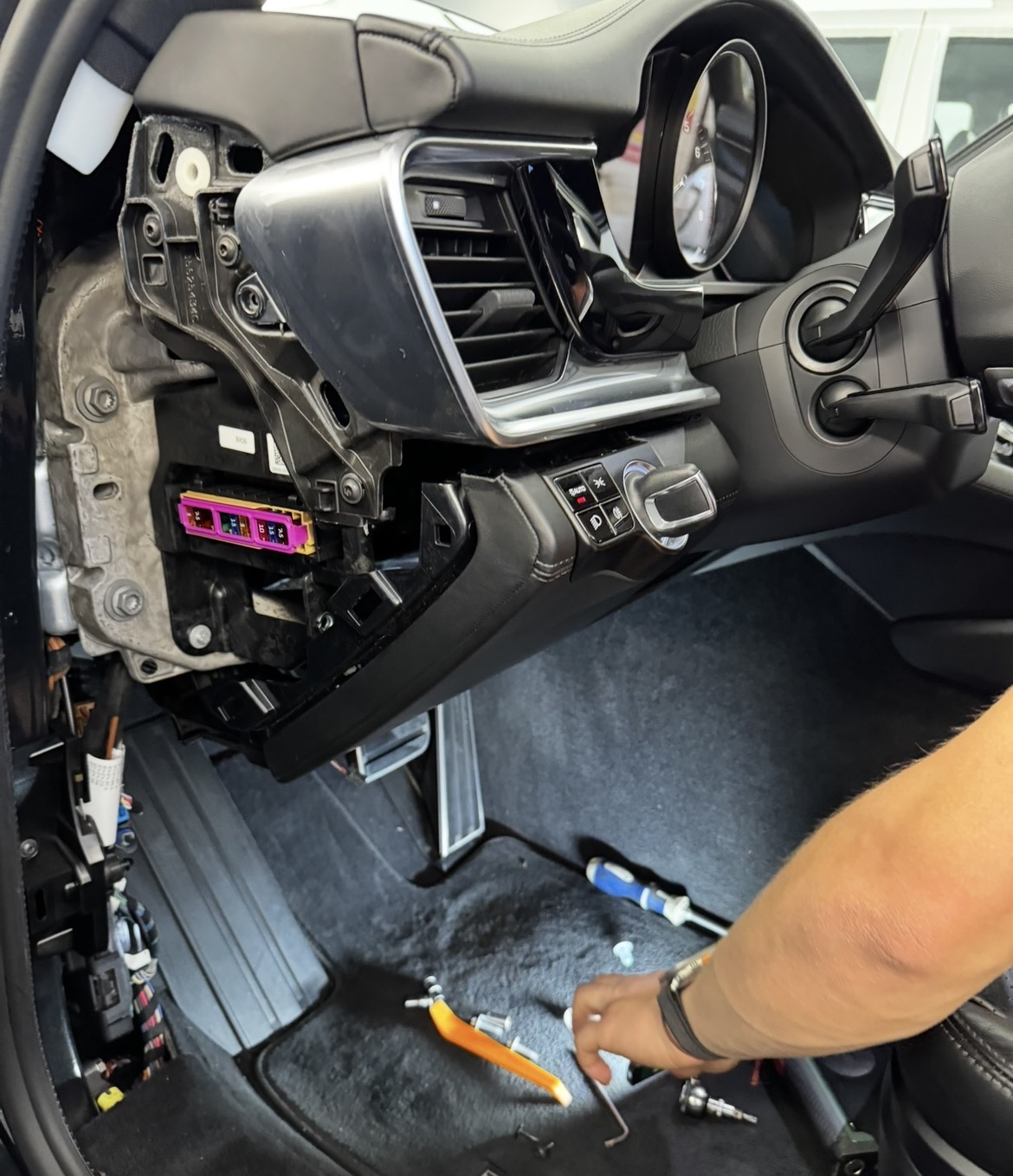 Montáž a prodej antiradarů